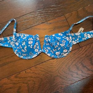 Floral print bikini top